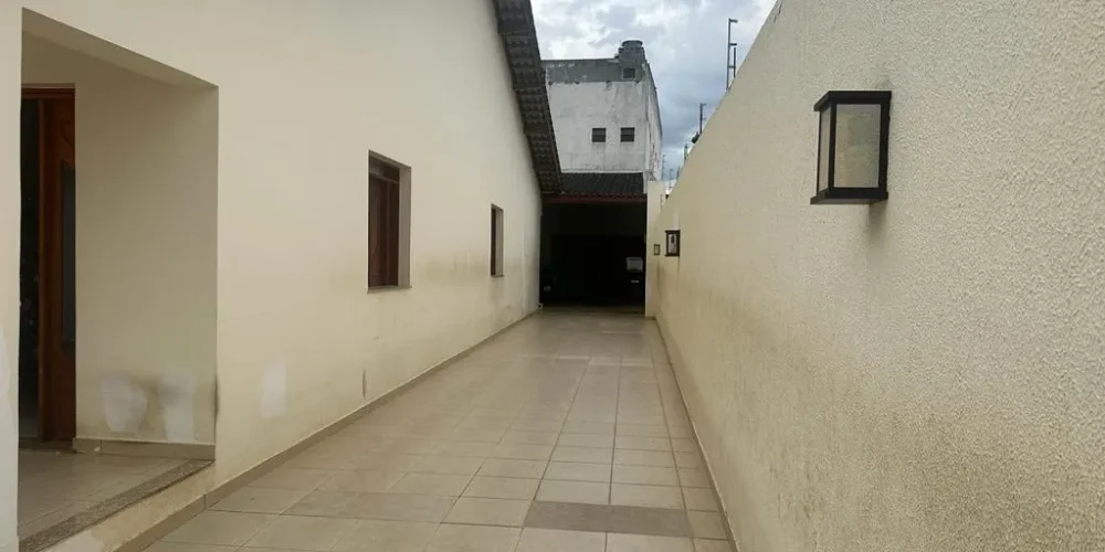 imgi_40_02